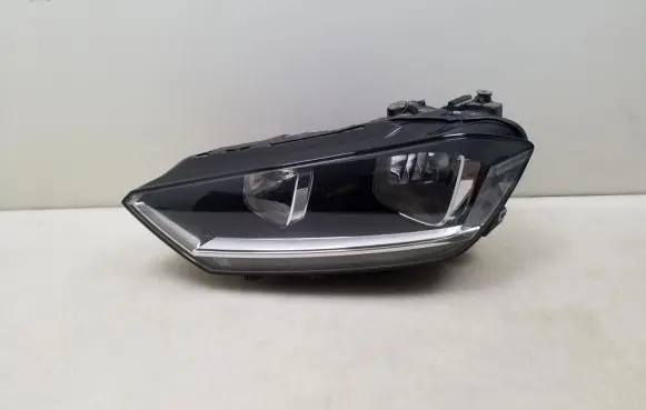 Volkswagen Golf VII Headlight/headlamp 517941005B