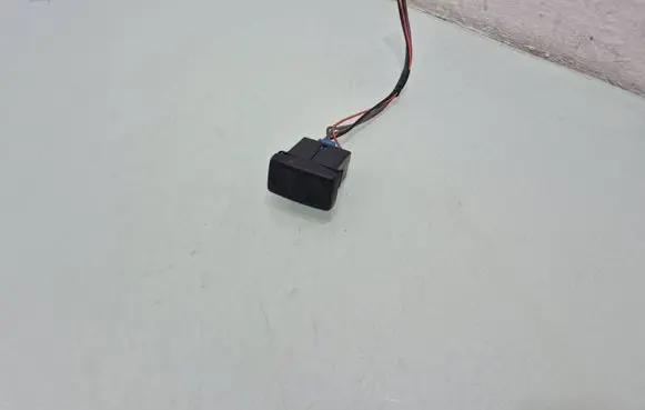 Land Rover Freelander Other switches/knobs/shifts 03035124 YXJ500010PUY