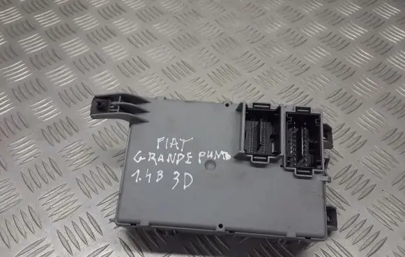 Fiat Grande Punto Fuse box set 00518263170