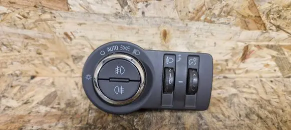 Opel Insignia A Light switch 13268720