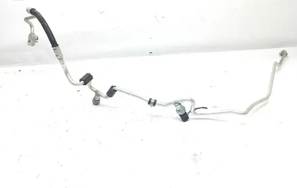 Mini Cooper Countryman F60 Air conditioning (A/C) pipe/hose 6832951