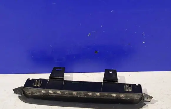 Volvo V50 Third/center stoplight 8620290