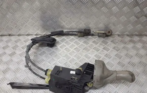 Renault Scenic II - Grand scenic II Gear selector/shifter in gearbox E200326372
