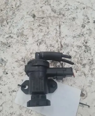 Citroen C5 Turbo solenoid valve 9635704380