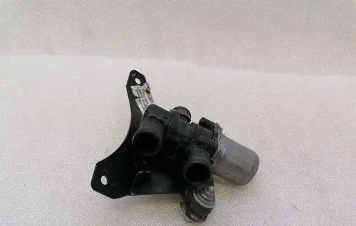 Porsche Panamera (971) Coolant heater control valve 971907624A