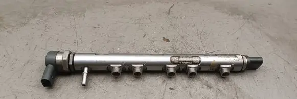 Fuel main line pipe
