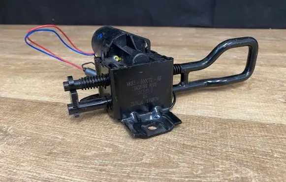 Land Rover Range Rover Velar Seat adjustment motor HK83-600C72-AB HK83600C72AB HK83-600C72