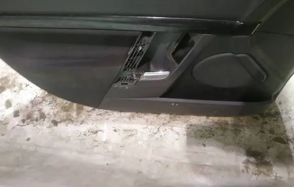 Opel Vectra C Front door card panel trim