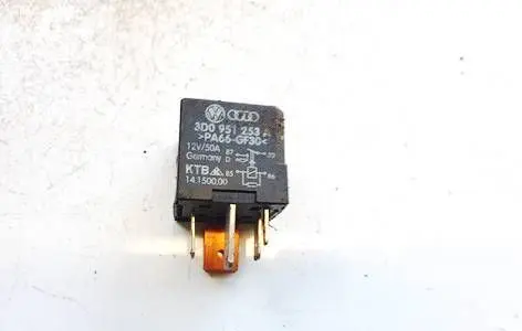 Volkswagen Touareg I Other relay 3d0951253a