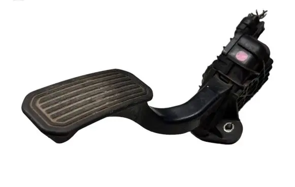 Lexus RX 300 Accelerator throttle pedal 7812048090 1988003050 2828B3