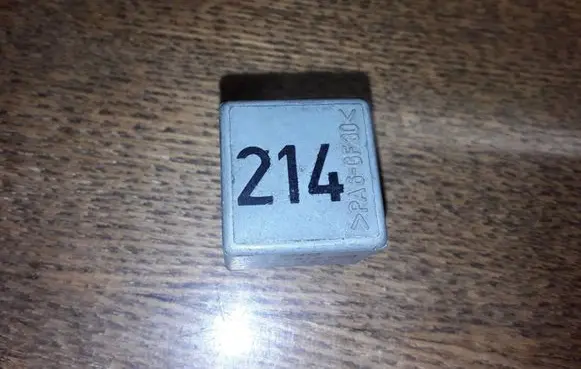 Volkswagen PASSAT B5.5 Other relay 443951253K 899512000