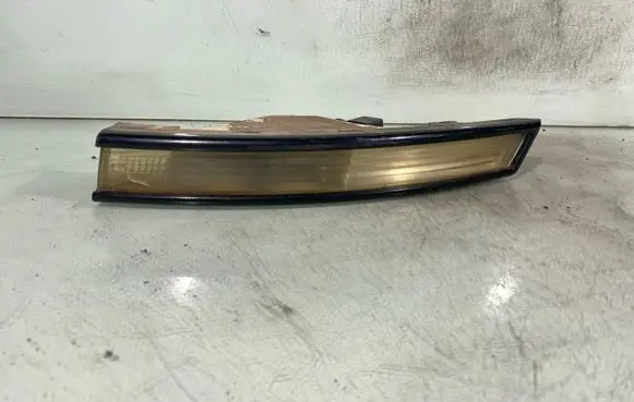 Front indicator light