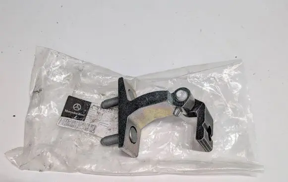 Mercedes-Benz EQB Front door upper hinge hw177a1