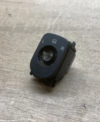 Volkswagen Touareg I Wing mirror switch 7L6959565Q