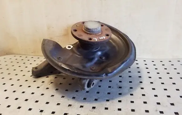 Volkswagen Scirocco Rear wheel hub