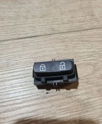 Volvo S80 Central locking switch button 30710476