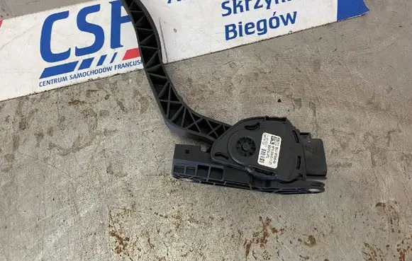 Ford Fiesta Accelerator throttle pedal 8V219F836AB