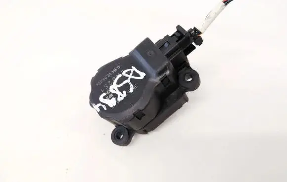 Ford C-MAX I Air flap motor/actuator EAD251 3M5H-19E616-AB