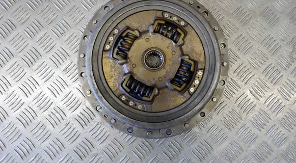 Lexus LS 460 - 600H Clutch pressure plate 3129050010