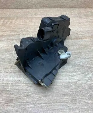 BMW 3 E46 Front door lock BTL243
