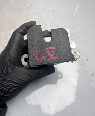 Volkswagen Golf VI Tailgate/trunk/boot lock/catch/latch 1K6827505B
