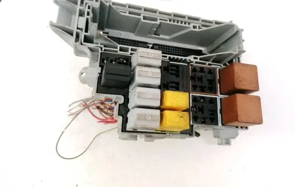 Opel Meriva A Fuse box set 93363140
