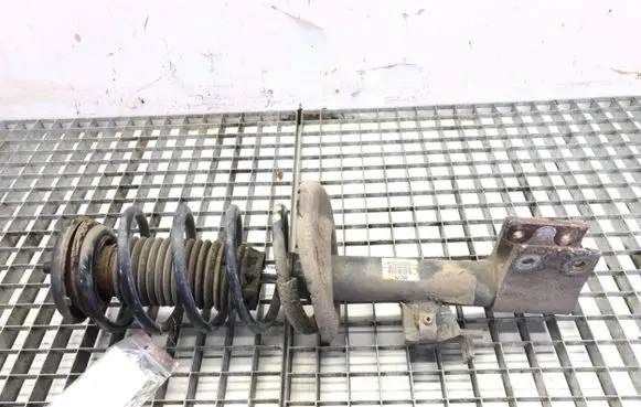 Peugeot 308 Front shock absorber/damper