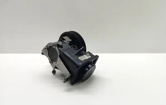 BMW 5 E60 E61 Power steering pump 7693974 7693974101 6760958010