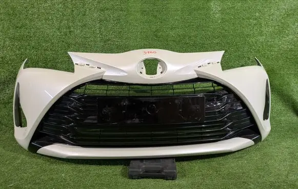 Toyota Yaris Front bumper 