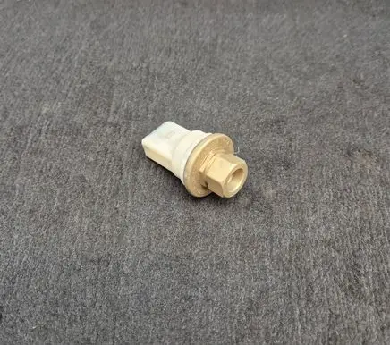 Audi A6 S6 C6 4F Air conditioning (A/C) pressure sensor 4F0959126A 4F0959126B 4F0959126C