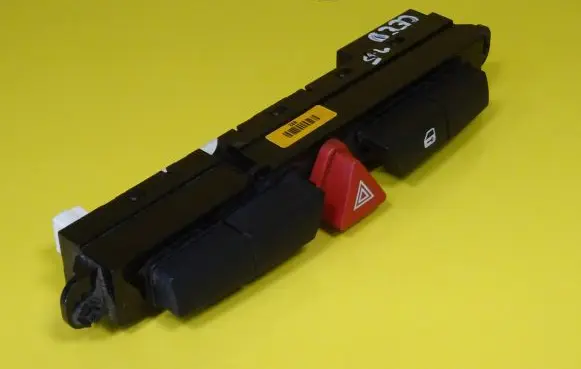 KIA Ceed Hazard light switch 93700-1H900 937001H900 93700-1H910