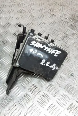 Hyundai Santa Fe ABS Pump 589102B550