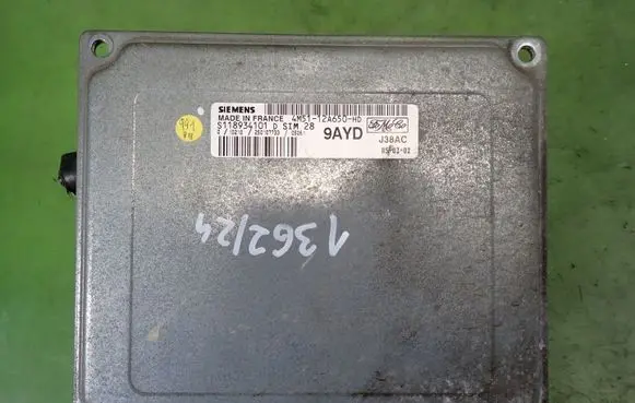 Ford Focus Engine control unit/module ECU