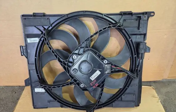BMW 3 F30 F35 F31 Electric radiator cooling fan 8641947 8625440 1728625440