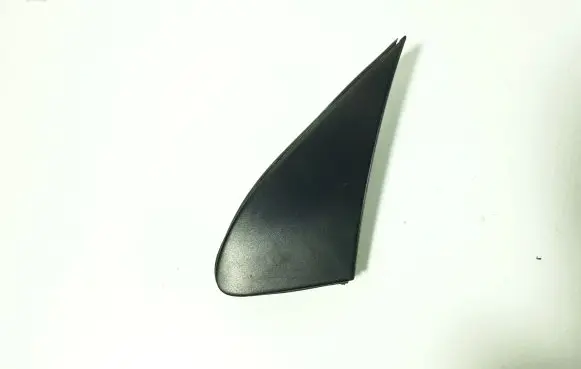 Toyota Corolla E120 E130 Fender end trim X4009949 310702TA06 X4009