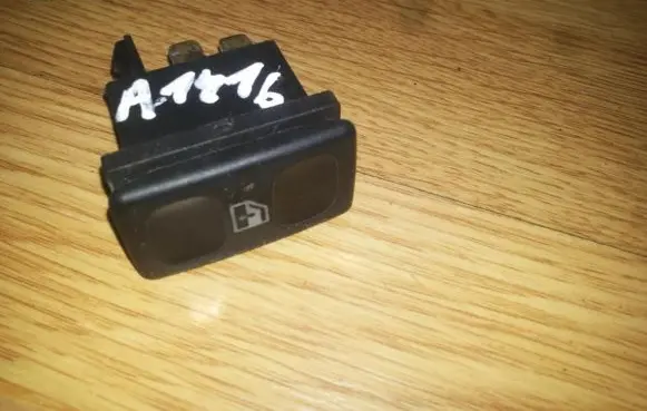 Volkswagen Caddy Electric window control switch