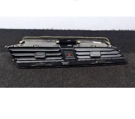 Volkswagen Touran III Dashboard trim 5TB819110