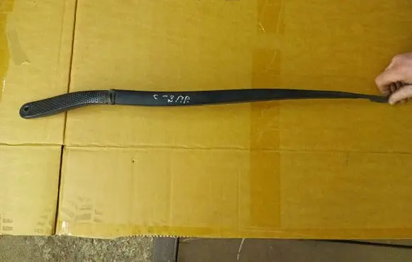 Peugeot 807 Front wiper blade arm