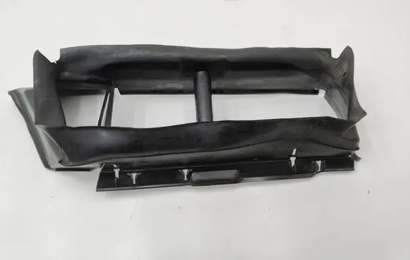 Ford Focus Intercooler air guide/duct channel BM518314C