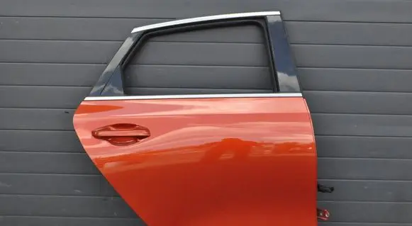 KIA Ceed Rear door 