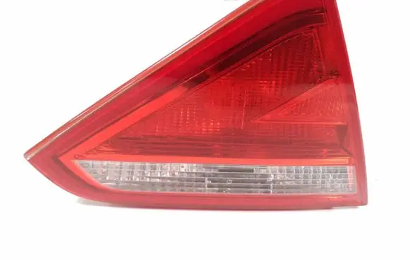 Audi A5 8T 8F Tailgate rear/tail lights 8T0945093