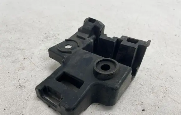 Volkswagen Golf VI Rear bumper mounting bracket 5K6807393A