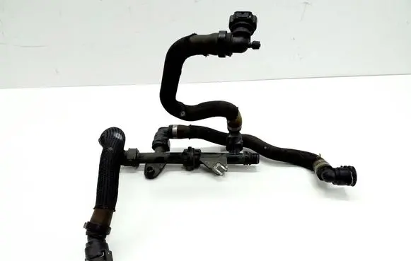 Peugeot 208 Engine coolant pipe/hose 9834745480