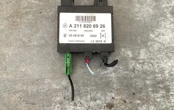 Mercedes-Benz E W211 Keyless (KESSY) go control unit/module A2118208926 05051500 SW4401