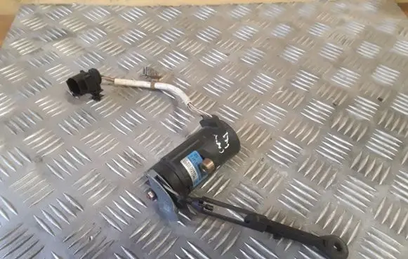 Audi A6 S6 C5 4B Accelerator throttle pedal 0281002289 028907475AL