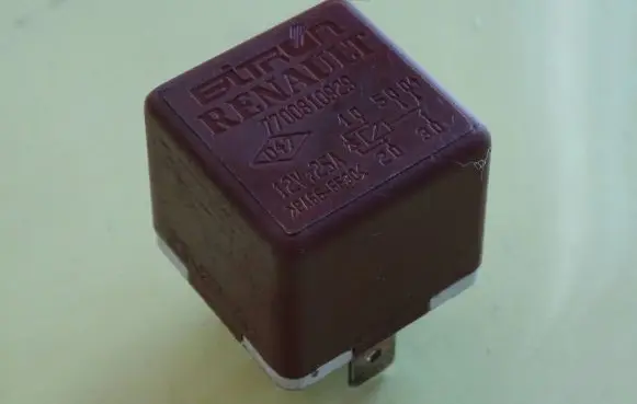 Renault Laguna I Other relay 7700810929