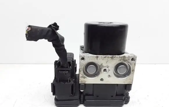 Volvo S60 ABS Pump 31423348 P31423348