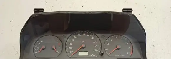 Speedometer (instrument cluster)