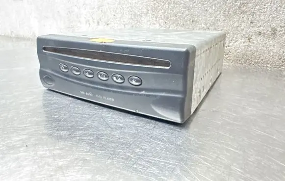 Volvo XC90 CD/DVD changer 8662340 11SEP2003 1BPX196375VF