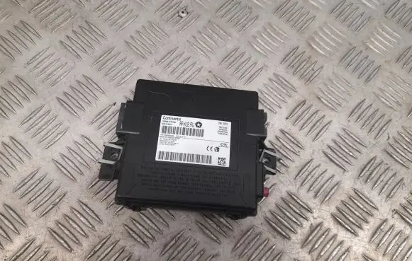 Chrysler Pacifica Aerial antenna amplifier P68217818AD
